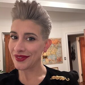 Meet your Posher, Gina